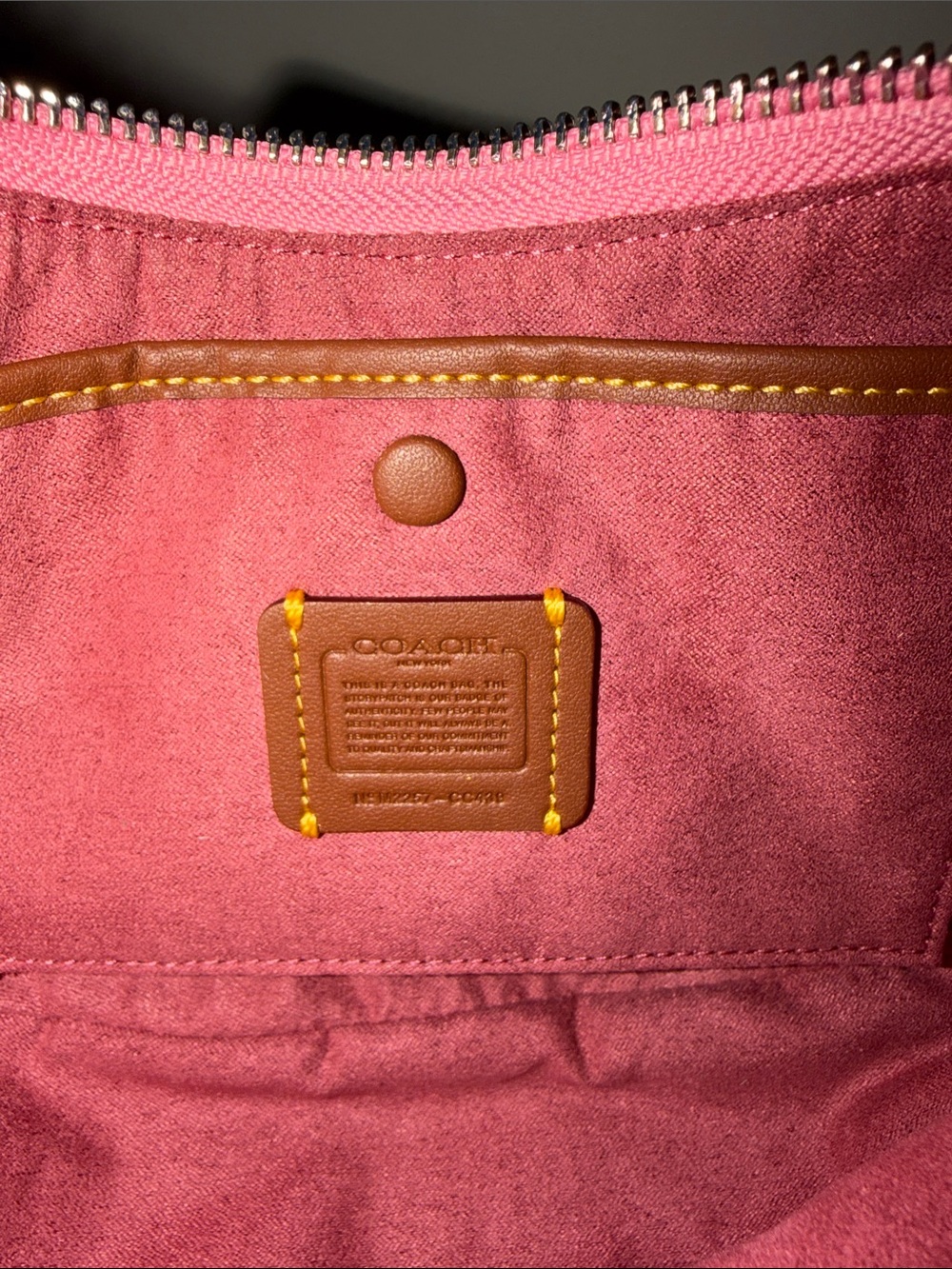 ‼️Coach Luna Pink Leather Shoulder Bag - Picture 15 of 16